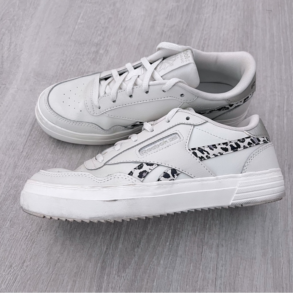 Reebok Tennis Shoe Leopard Stripe - Picture 2 of 8